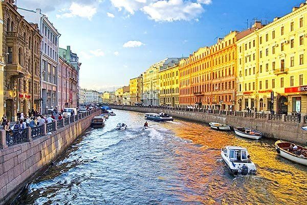Санкт-Петербург как культурная столица России с уникальным морским климатом и неповторимой атмосферой Прогулки по водным каналам