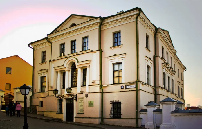 natsionalnyy istoricheskiy muzey respubliki belarus kak hranitel kulturnogo naslediya strany Национальный исторический музей Республики Беларусь как хранитель культурного наследия страны