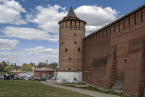 Коломенская башня и ее роль в истории города