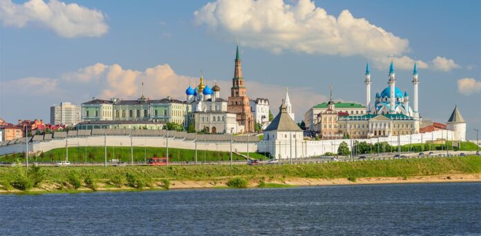 pogruzhenie v istoriyu i kulturu kazanskogo kremlya Погружение в историю и культуру Казанского Кремля