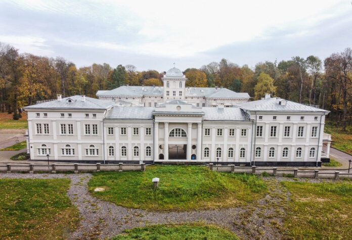 istoriya i arhitektura dvortsa bzhostovskih v smorgoni История и архитектура дворца Бжостовских в Сморгони