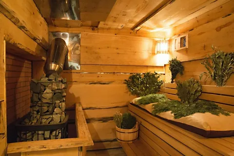 banya Основные типы бань и их особенности паровая сухая и инфракрасная баня