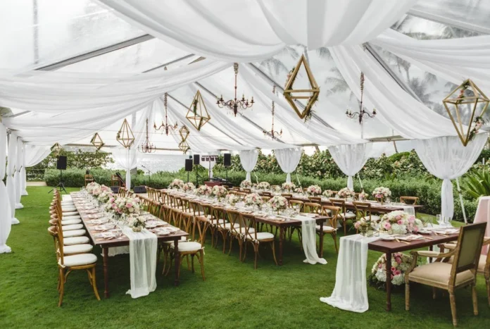 kak sozdat stilnoe i komfortnoe meropriyatiya svadba v shatre chtoby ona stala nastoyaschim ukrasheniem vashego dnya Как создать стильное и комфортное мероприятия - свадьба в шатре чтобы она стала настоящим украшением вашего дня