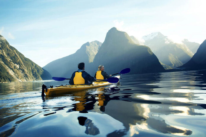 086155 Adventure Vip Tour Jeeps New Zealand.jpg Приключенческий отдых в Новой Зеландии в самой удаленной и удивительной части мира