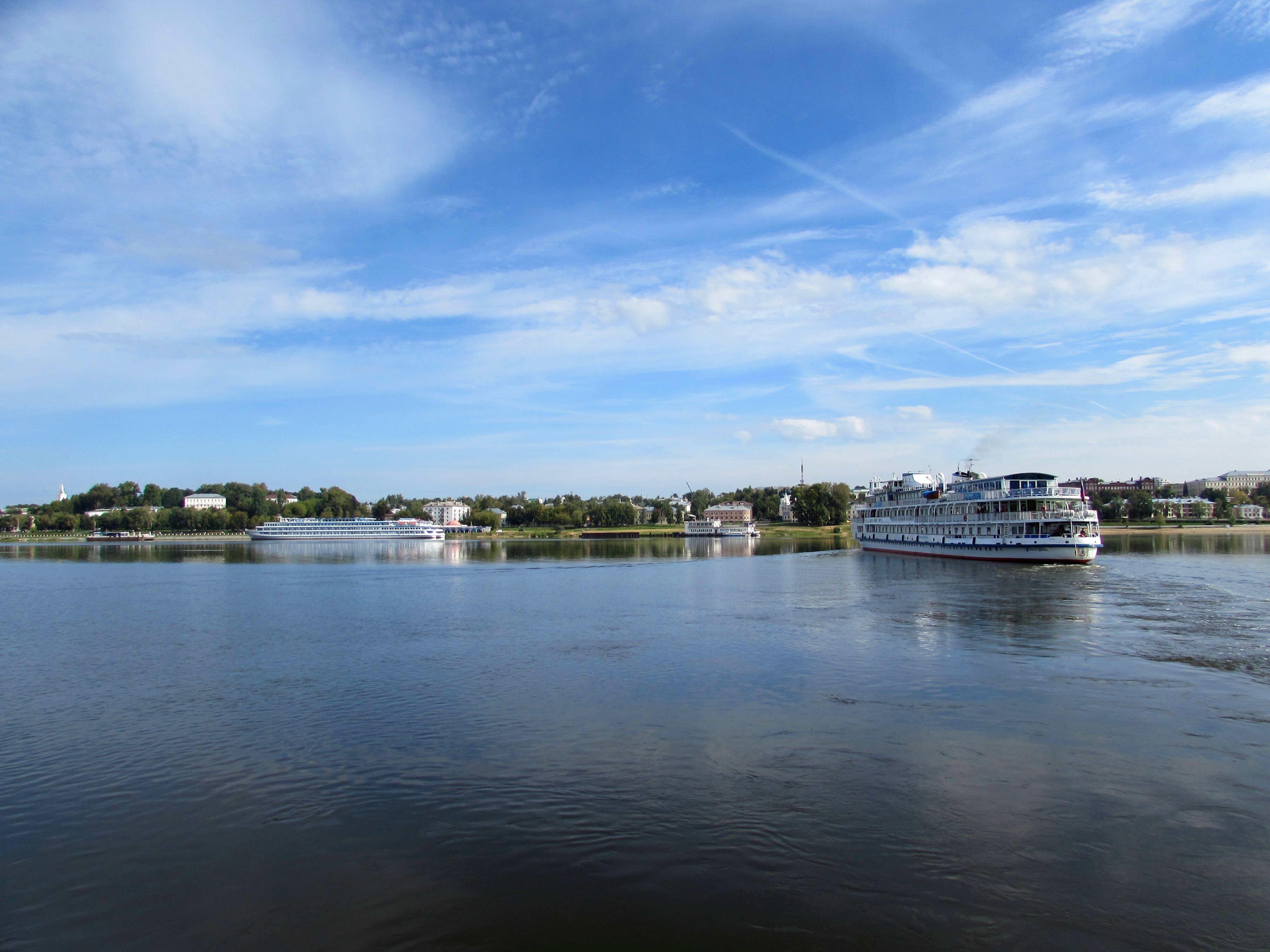 1657277311_25-priroda-club-p-reka-volga-v-kostrome-priroda-krasivo-foto-25-9942903