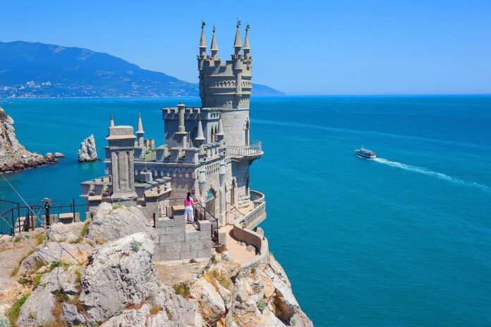 Лучшие курорты Крыма для отдыха Лучшие курорты Крыма для отдыха Ялта, Севастополь, Евпатория, Алушта и Феодосия