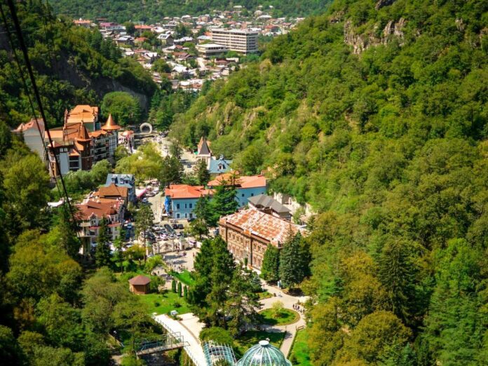 8aeca4a0 2ad3 11ee Aecc F216aa23fd23.1080x810.jpeg Боржоми — уникальный курорт с минеральными источниками и живописной природой Грузии