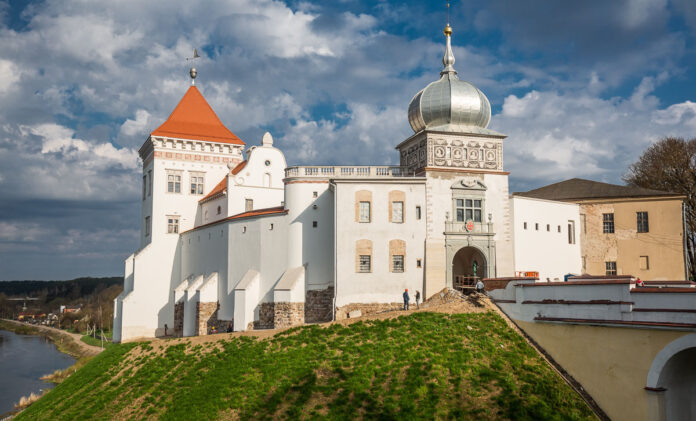 Df9d0ca42c28ec84b861f428046e631f.jpg Гродно как яркий пример белорусской архитектуры в глазах иностранных туристов