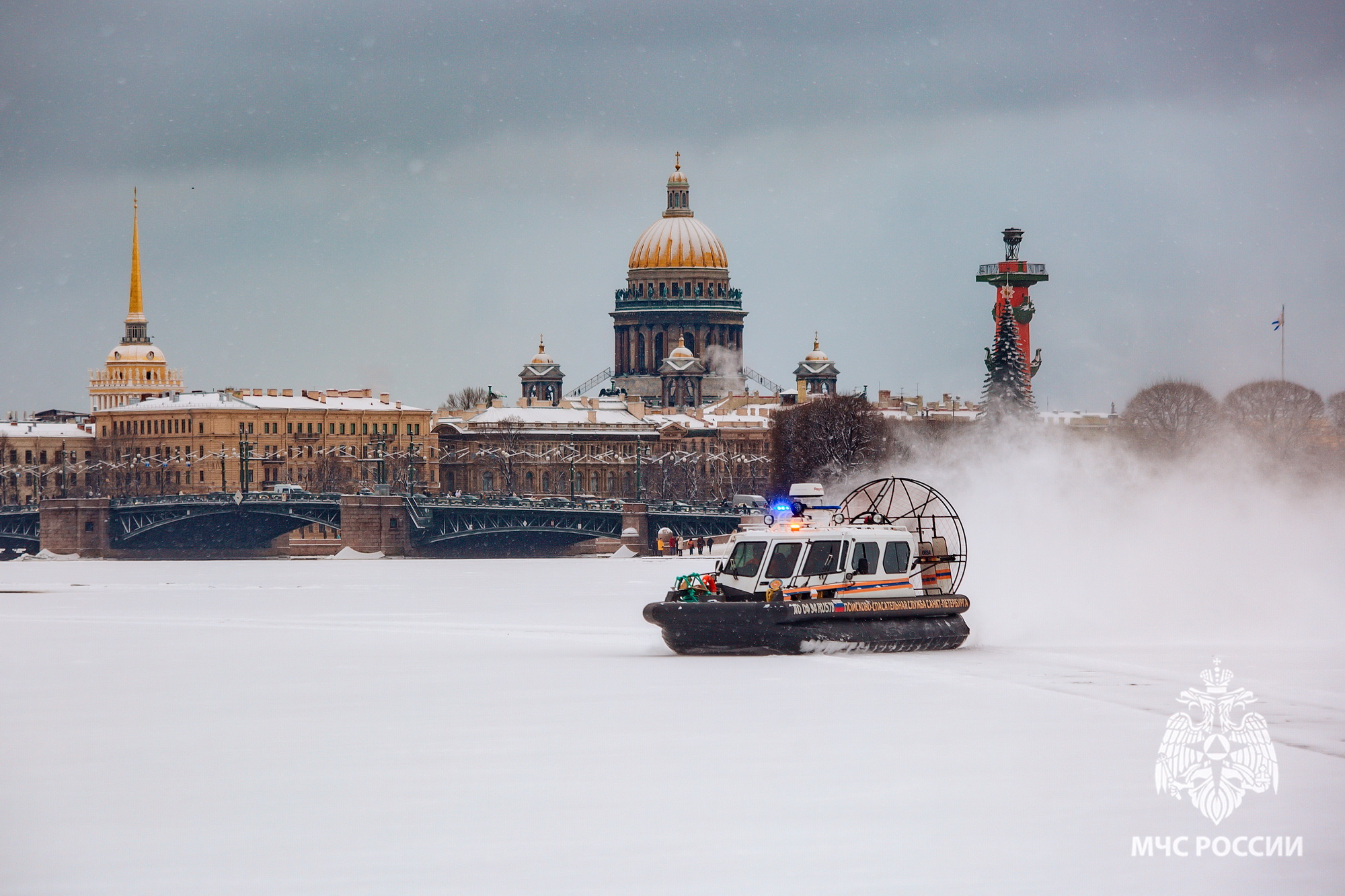 Как зимняя атмосфера Питера создаёт уникальный опыт