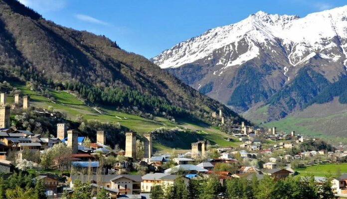 Грузия и Сванетия Грузия и Сванетия как идеальное место для отдыха в горной части, которое стало популярным среди путешественников СНГ